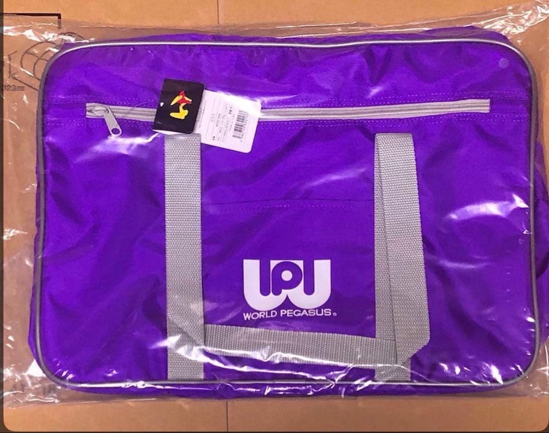 WORLD PEGASUS パープルショルダーバッグ　旧ワッペ紫