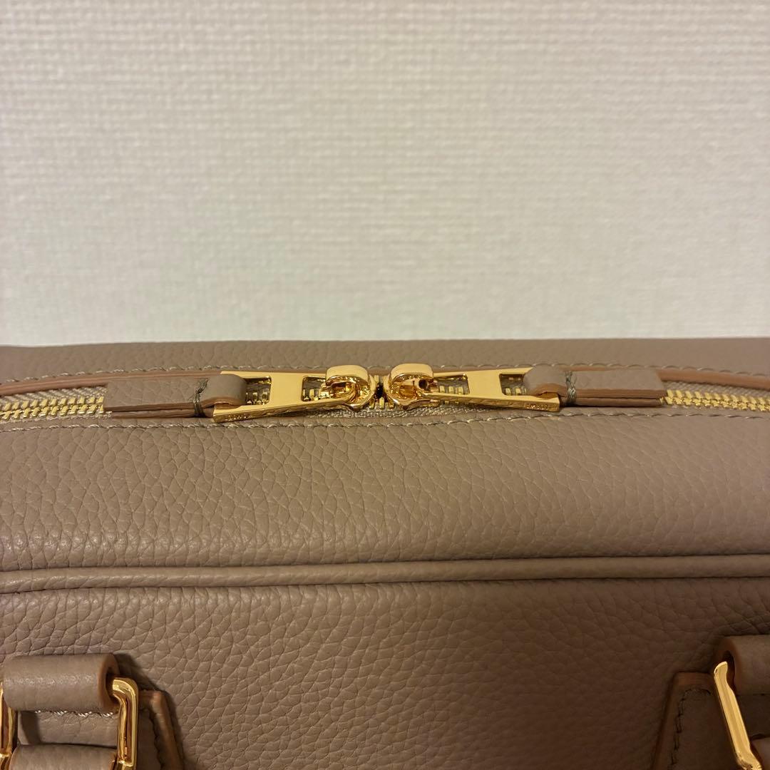 ロエベ　アマソナ23