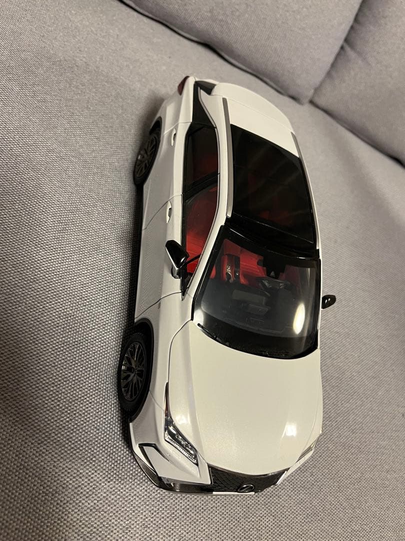 レクサスLexus RX 200t ミニカー 1/18