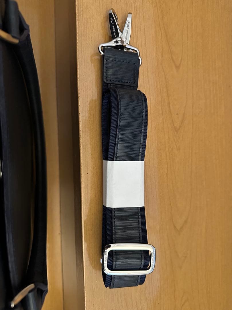 PELLE MORBIDAビジネスバッグ