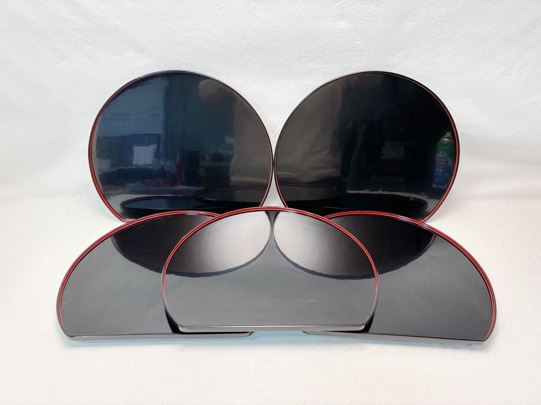 未使用 懐石道具 大家漆器店造 輪島塗卓上膳 5客足付 胴張膳 内朱縁木製黒真塗