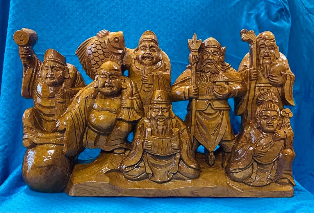 一木彫り　七福神（横幅40cm）