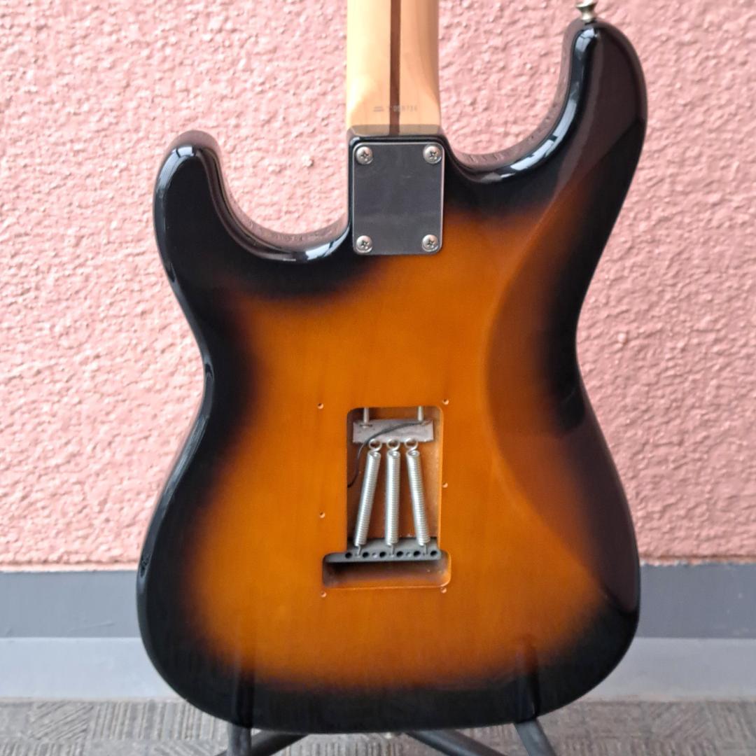 ■Fender Japan ST 57 Stratocaster ラージヘッド