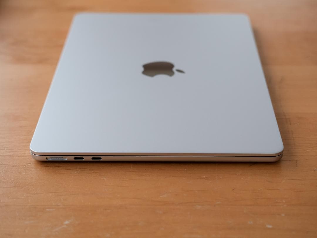 【美品】MacBook Air (M2) 256GB シルバー