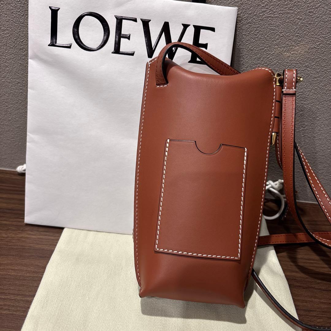 LOEWE　極美品　ロエベ　ゲートポケット　スマホショルダー　正規品