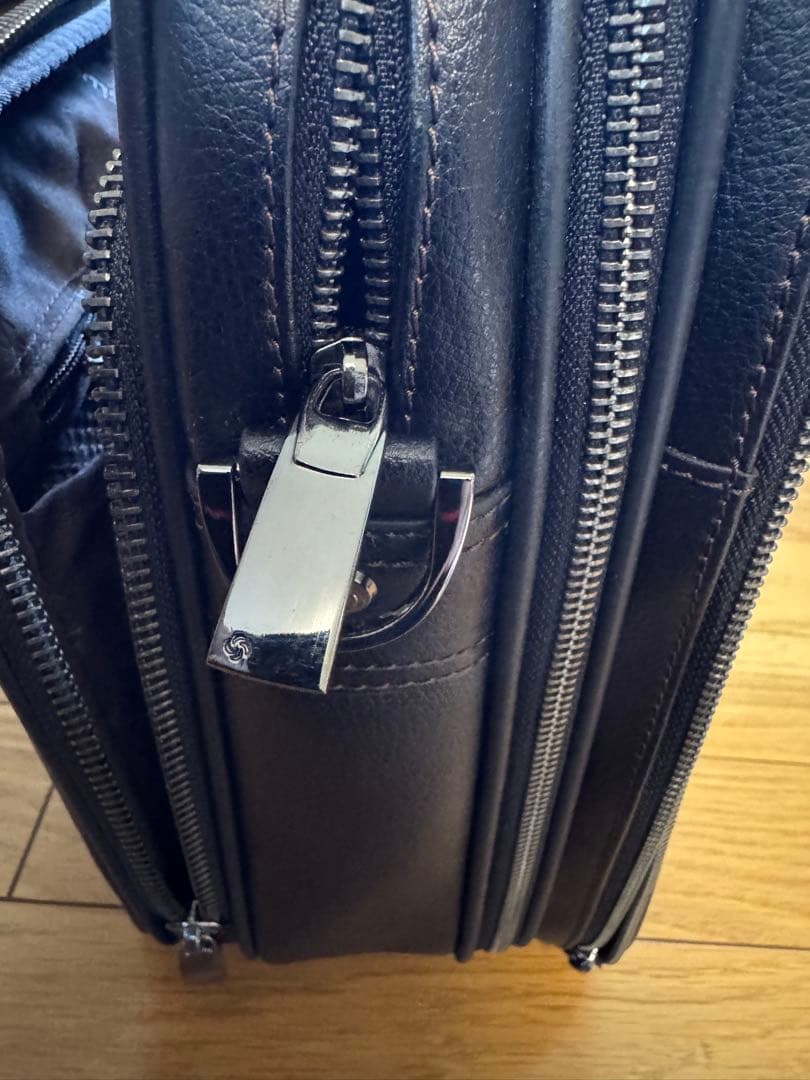 【Ari】サムソナイト　ブラックレザービジネスバッグ