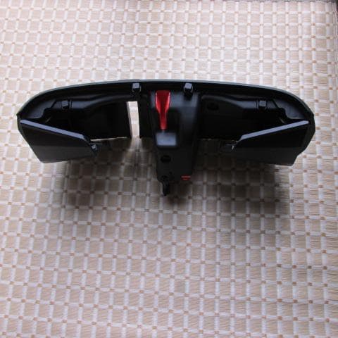 日産リーフ　ZE1用　充電ポートカバー