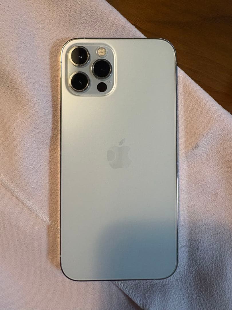 Apple iPhone 12 Pro 256GB シルバー 本体