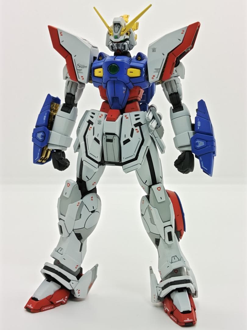ガンプラ　RGシャイニングガンダム　完成品