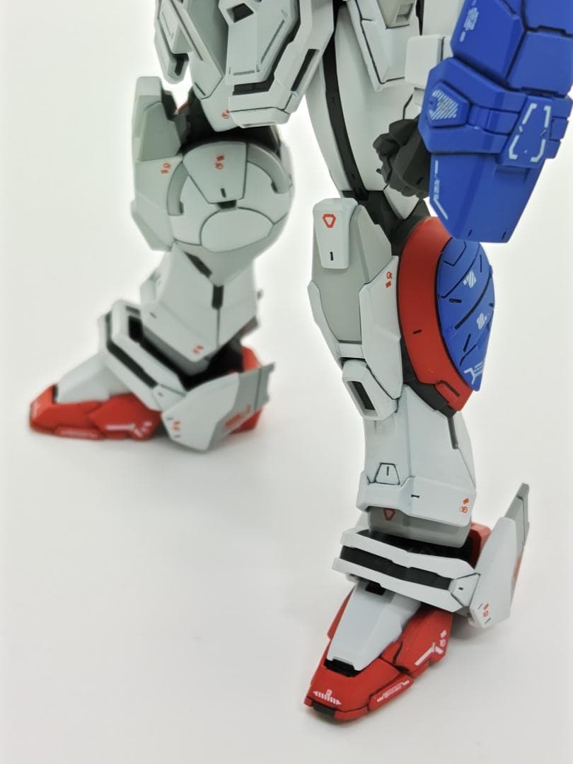 ガンプラ　RGシャイニングガンダム　完成品