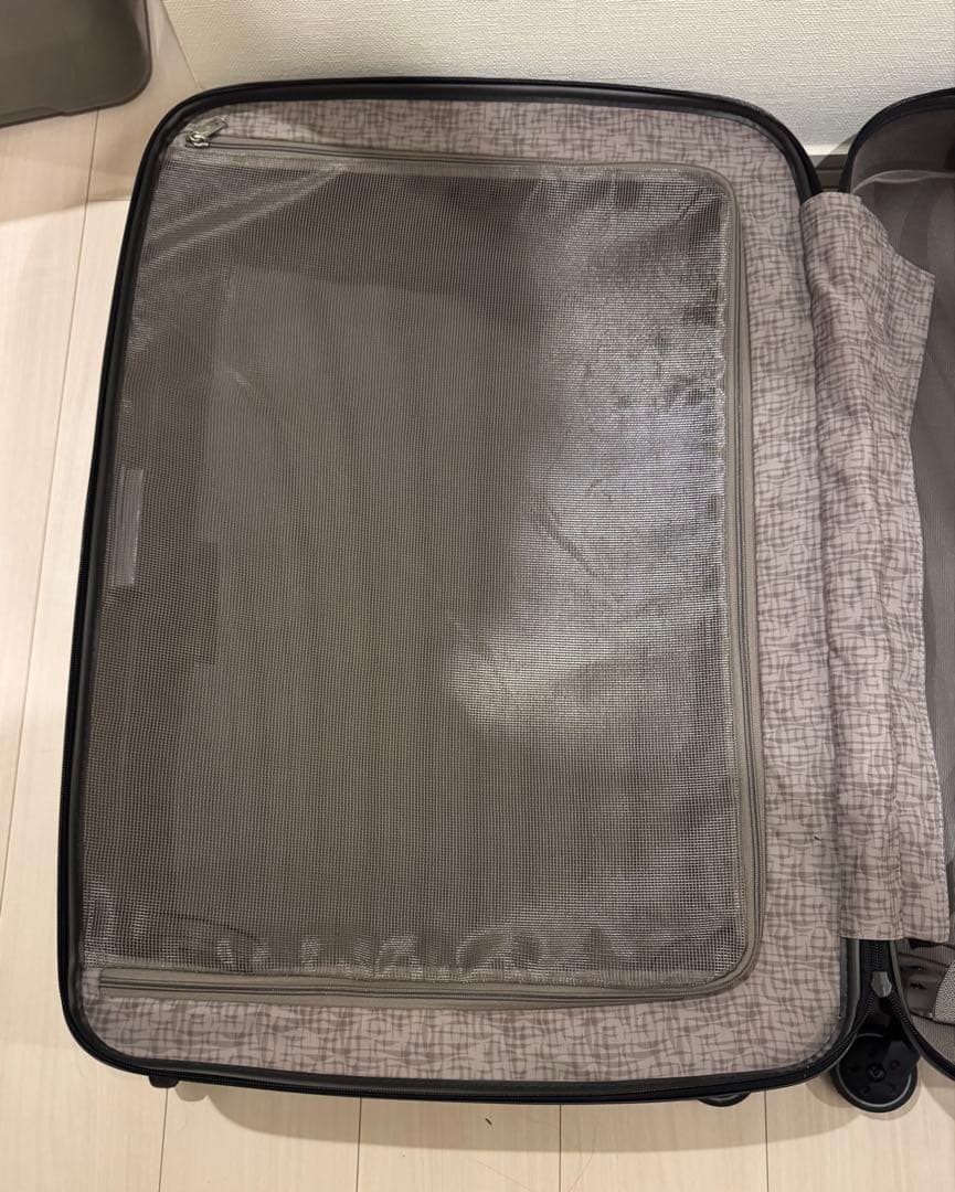サムソナイト 超軽量スーツケース 94L コスモライト スピナー69