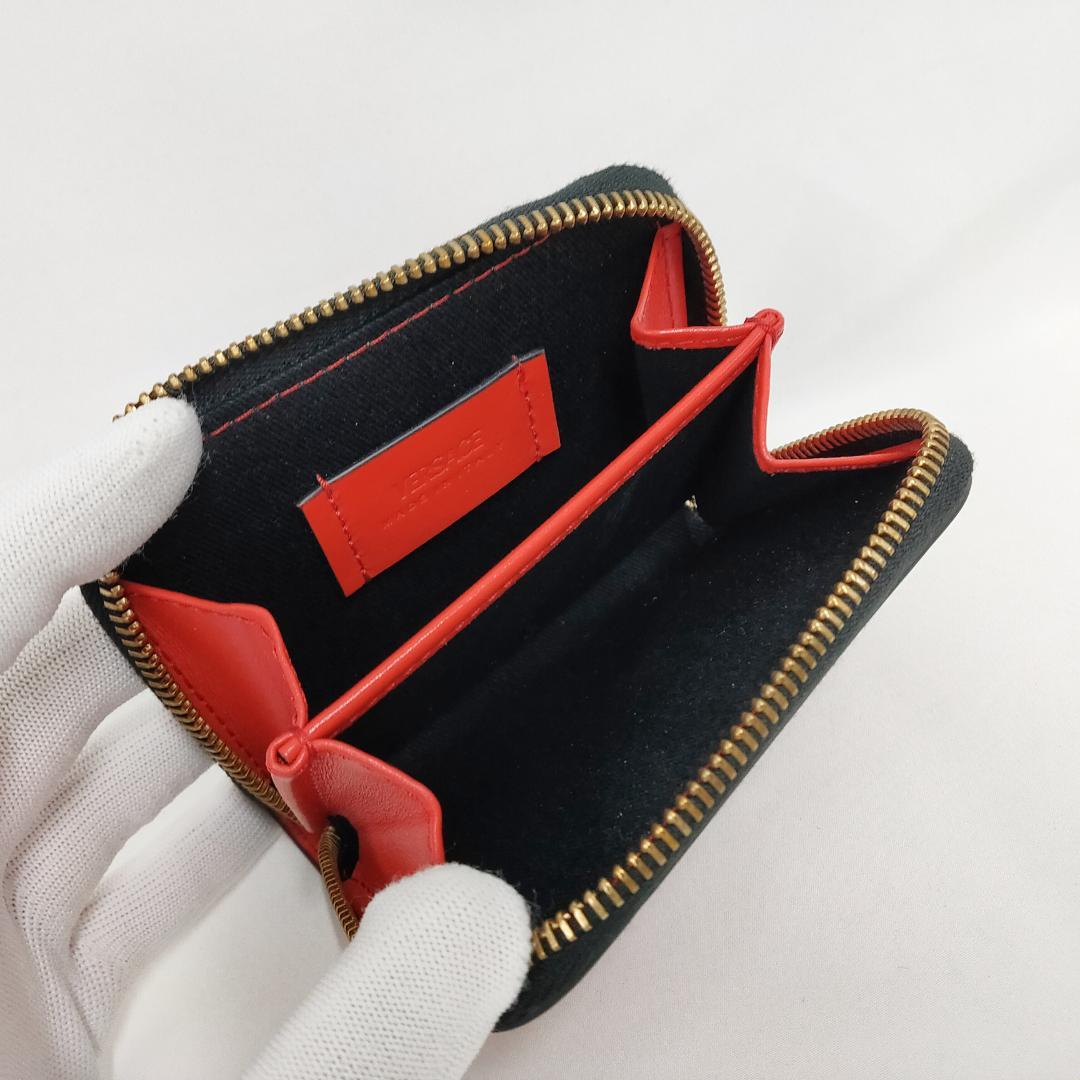 ○★新品 未使用 VERSACE ラ グレカ ラウンドジップコンパクトウォレット