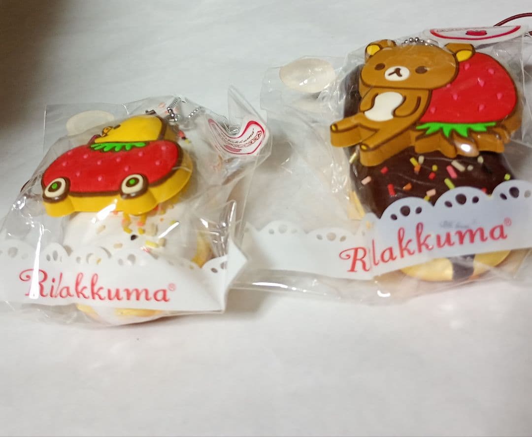 リラックマ、キイロイトリ　スクイーズ　エクレアマスコット