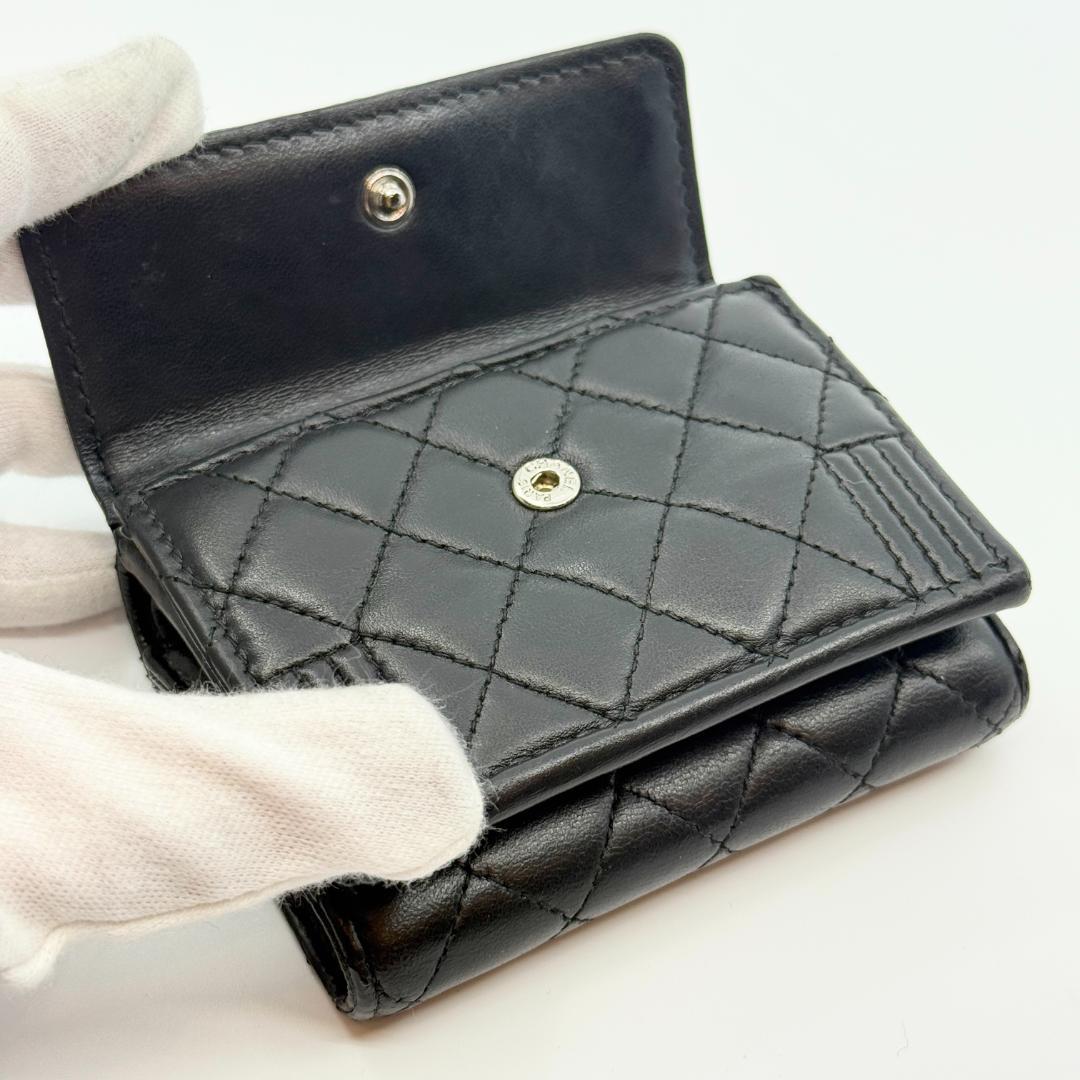 CHANEL シャネル ボーイシャネル 三つ折り財布　スモールウォレット