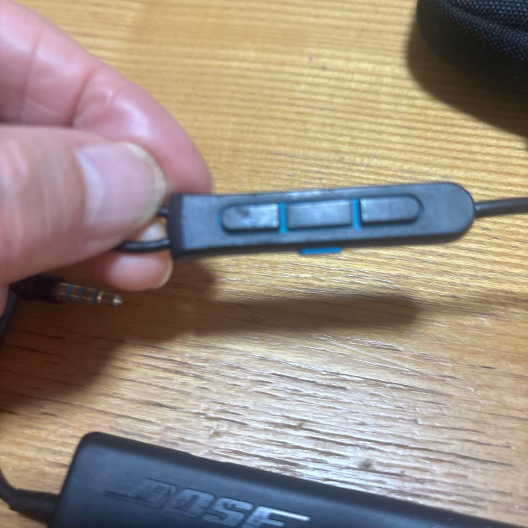 BOSE QC20 ノイズキャンセリング