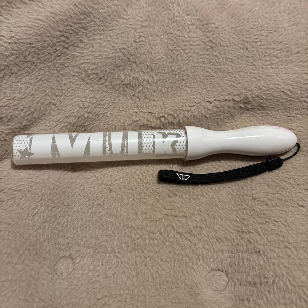 M!LK わちゃくー カラチェンペンライト