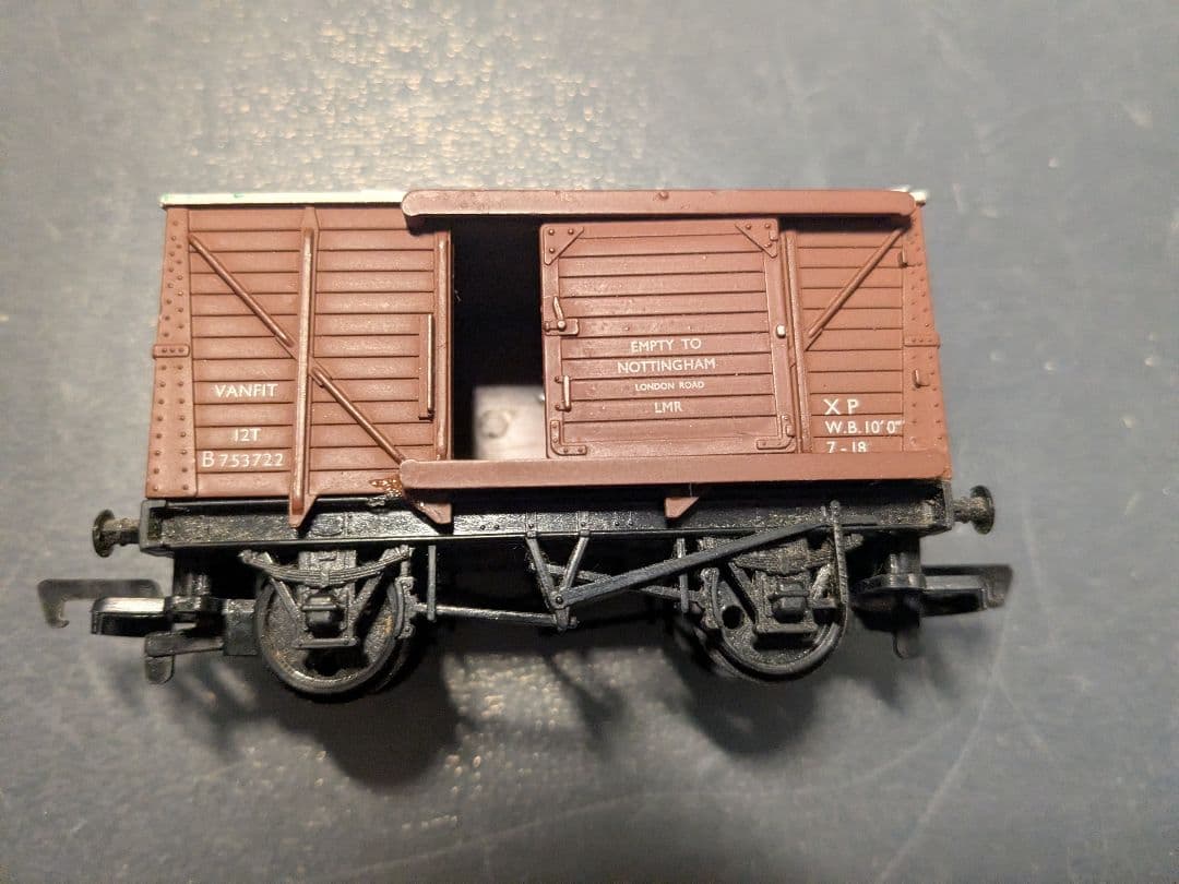 英国MAINLINE製68745 蒸気機関車と貨車4両セット