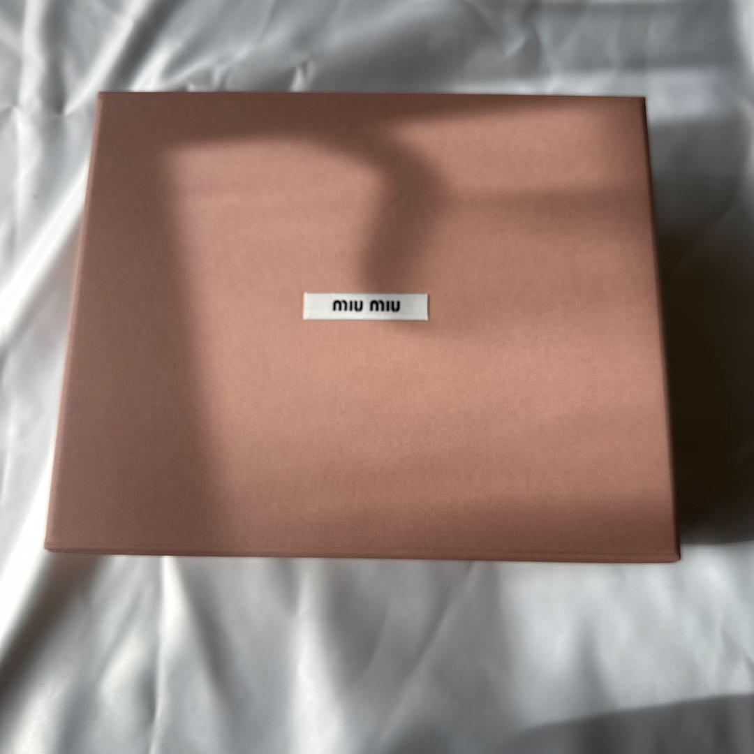 miu miu ストライプニット帽