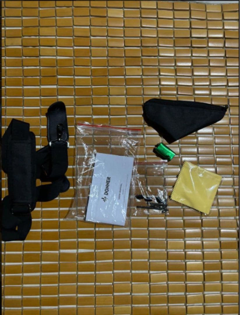 ギター Donner HUSH-I