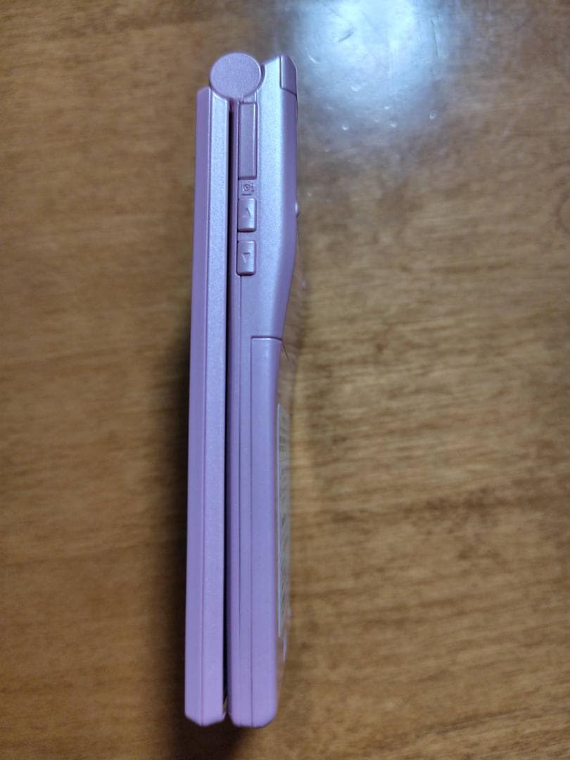 docomo STYLE series F-06D Girls' ガラケー