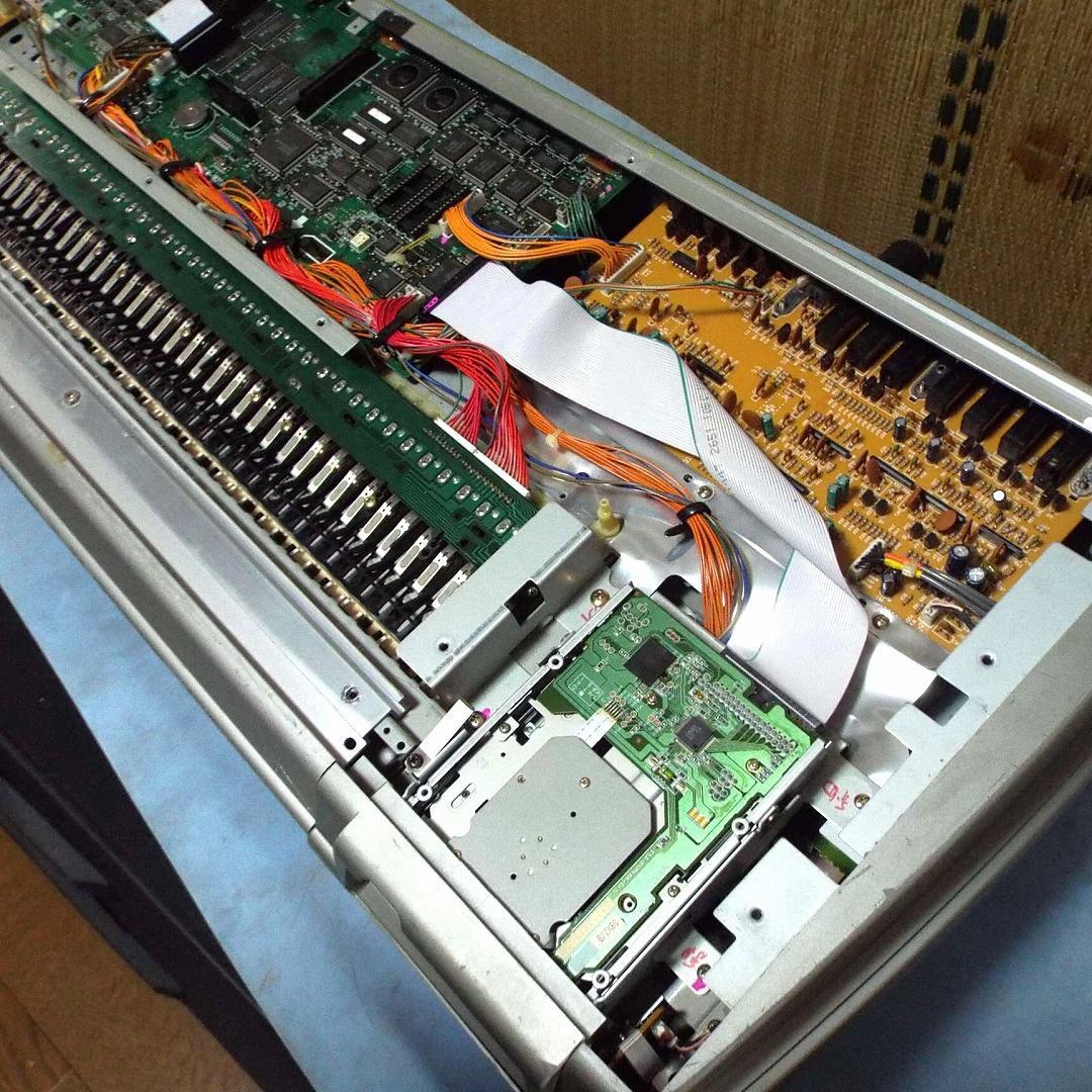 美品_最近液晶難有_KORG TRINITY 61鍵_FDD交換_取説新品_SC