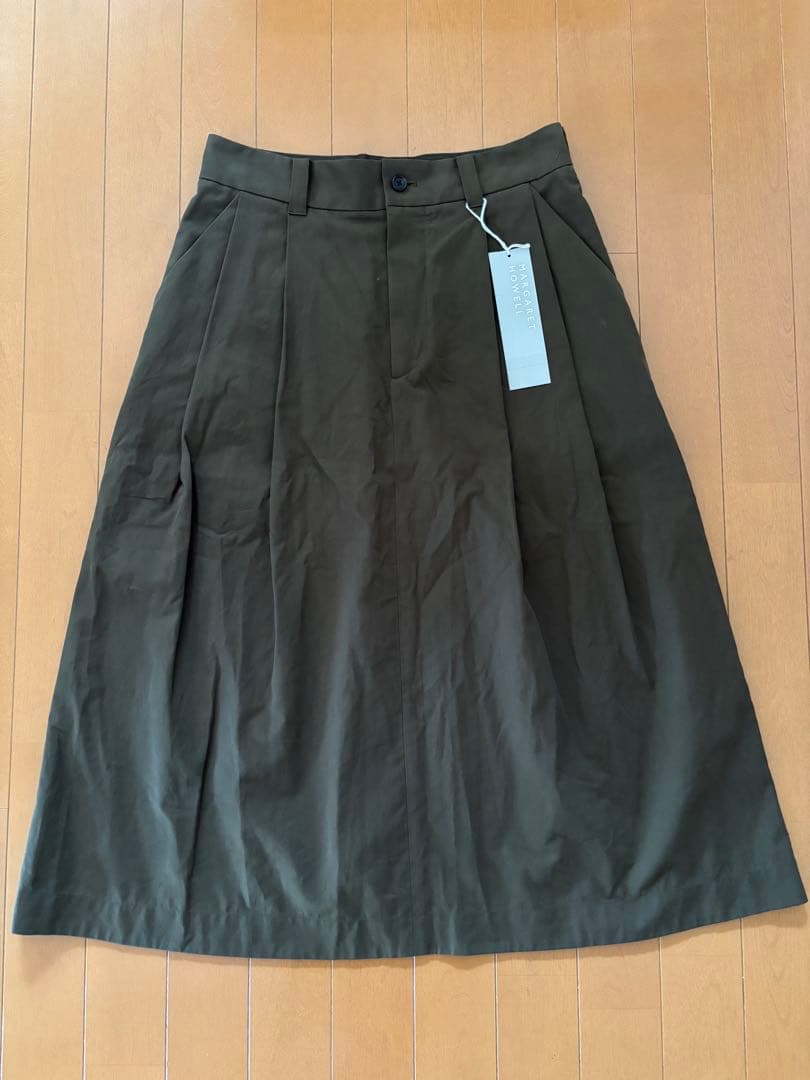 マーガレットハウエル　スカート　サイズ3　新品タグ付き