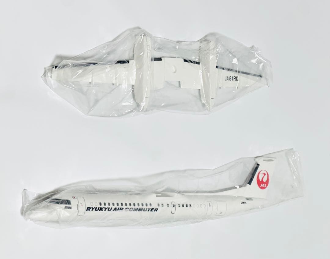 JALUX 1/100 DHC8-Q400CC RAC琉球エアーコミューター