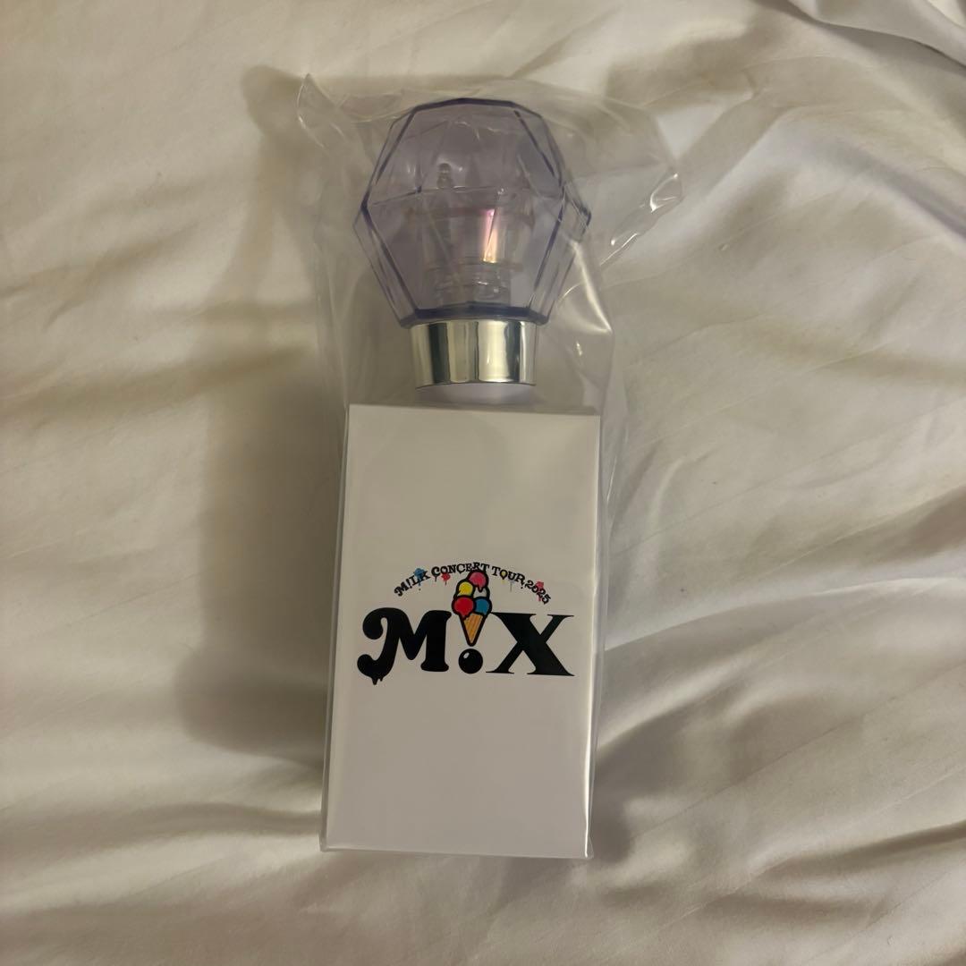 M!LK ミルクラスタル スティック 3 ペンライト