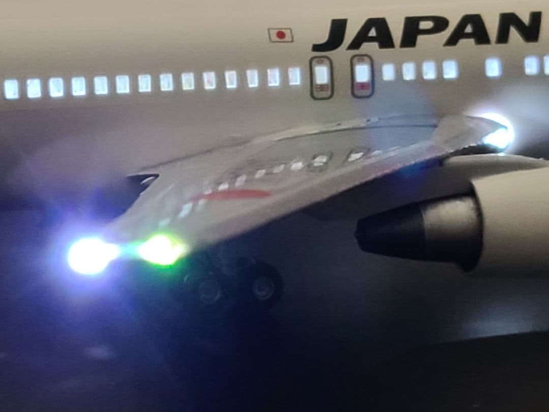 JAL 767-300ER LEDモデル完成品