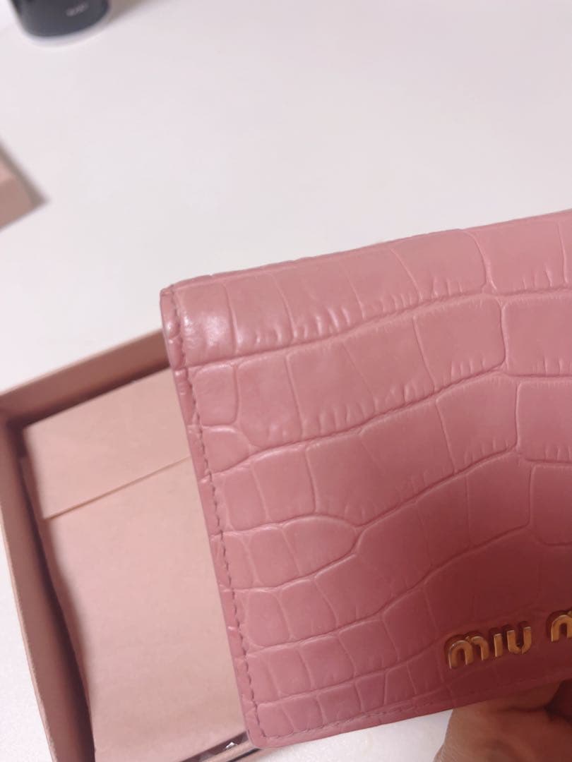 Miumiu ミュウミュウ クロコダイルプリントレザー二つ折り財布 ROSA