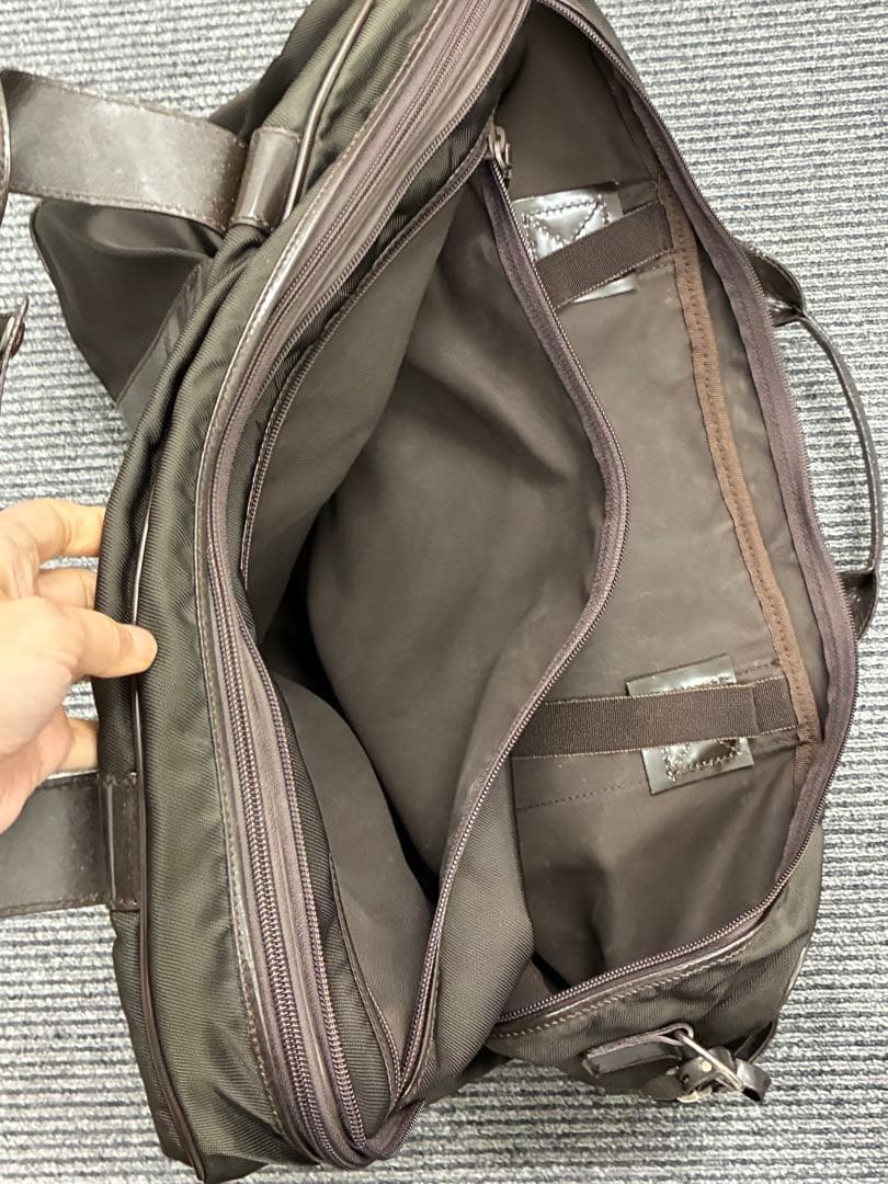 GUCCI グッチ 正規品 ガーメントバッグ ナイロン シリアル有／廃盤