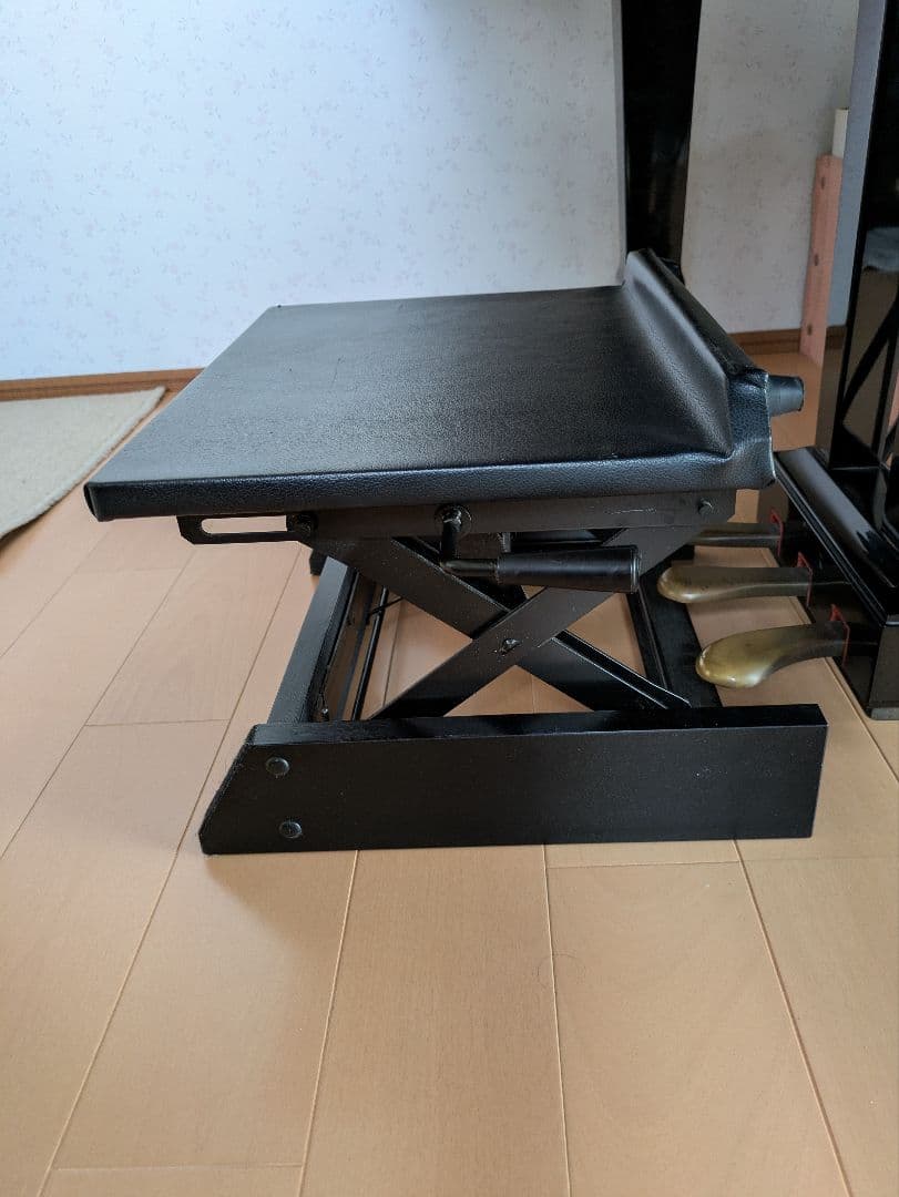 ピアノ 補助台