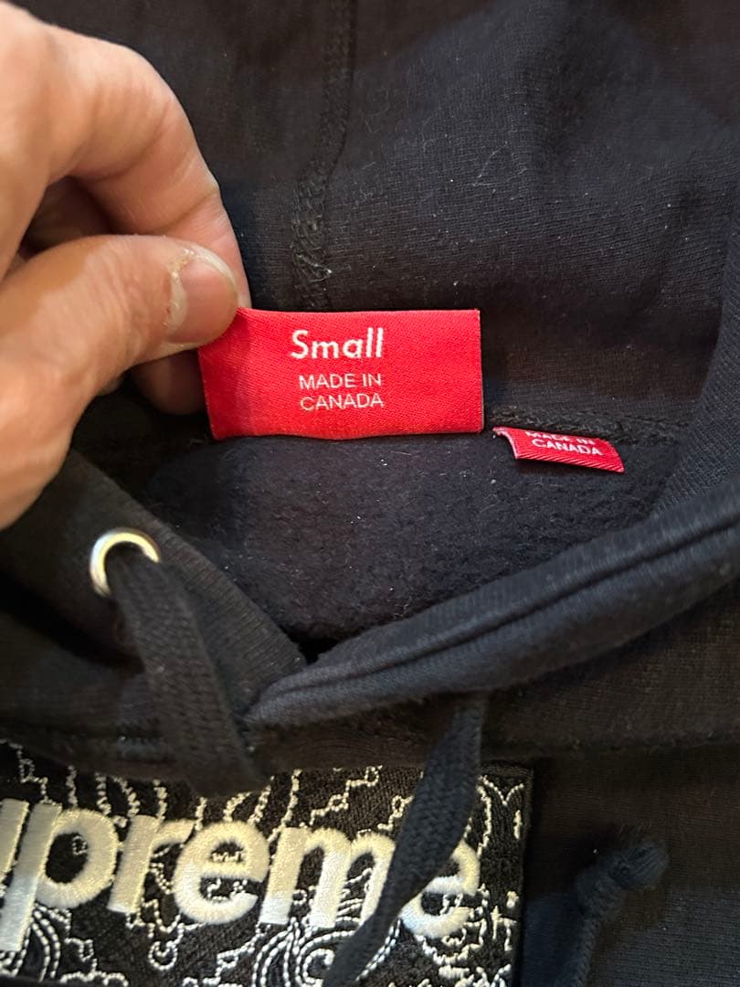 Supreme バンダナボックスロゴ　黒 パーカー Sサイズ