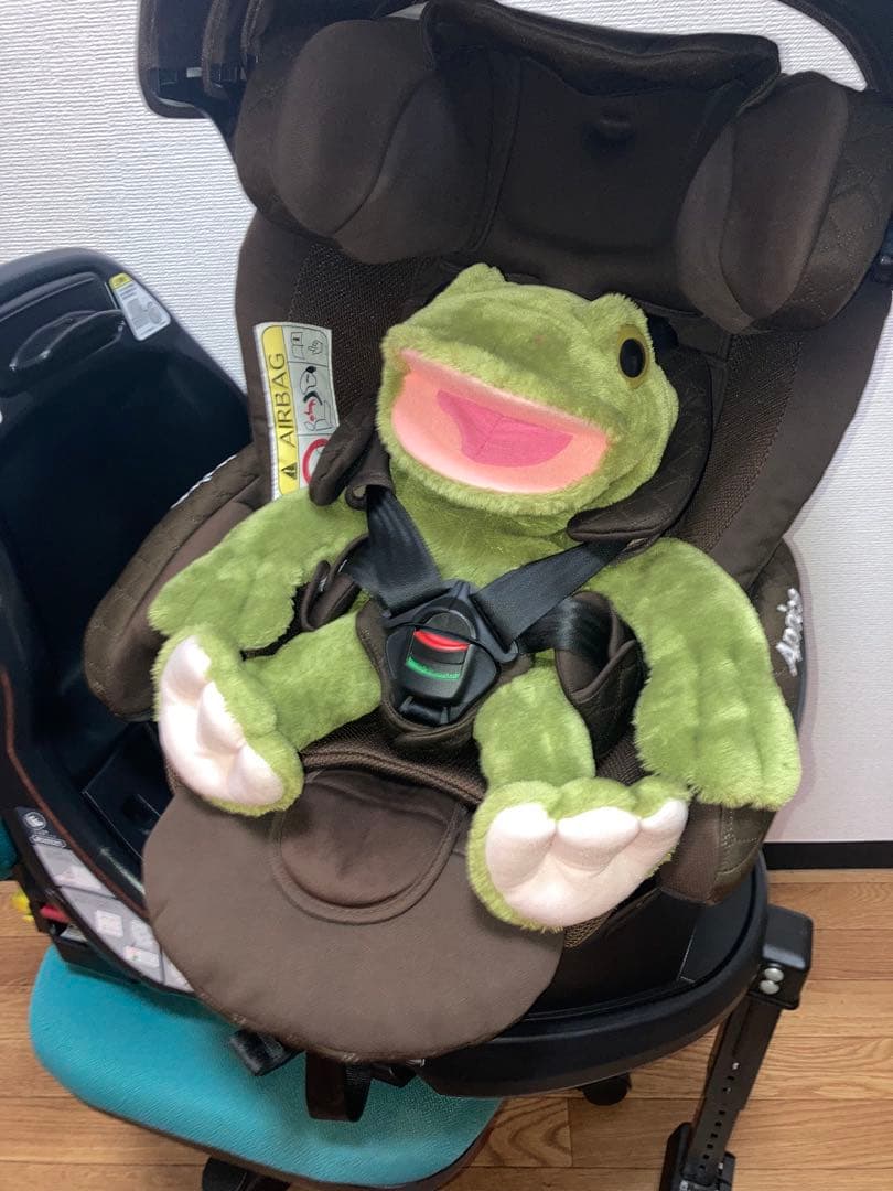 アップリカ⭐️フラディアグロウデラックスISOFIXチャイルドシートクリーニング済