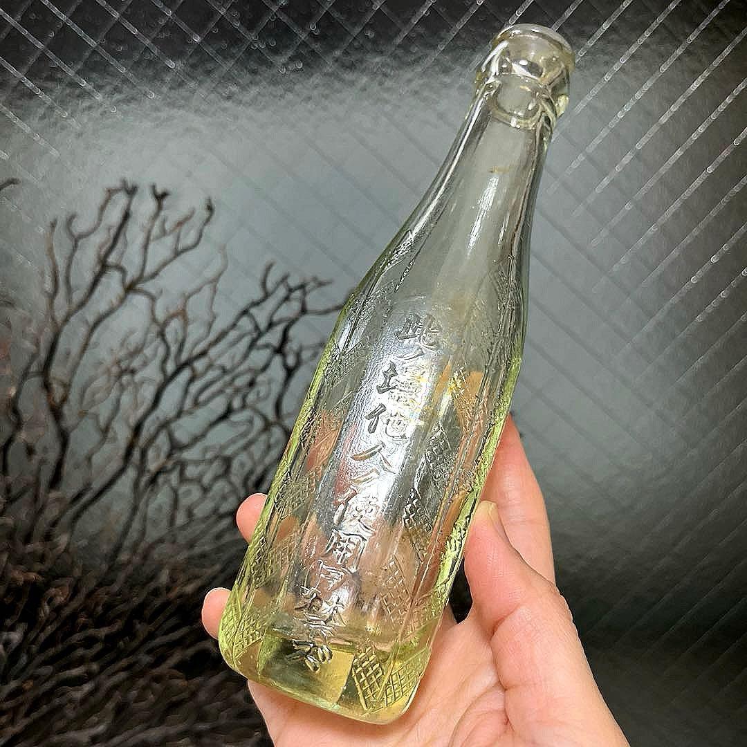 骨董　大正　炭酸飲料瓶　伊藤常三郎　星矢印※レモンサイダー　飴色ゆらゆら瓶ウラン