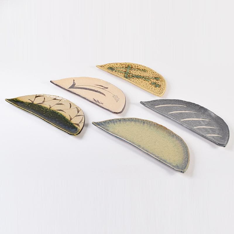 和食器　瀬戸焼　赤津焼　愛陶造　絵変わり　半月皿揃　五客　共箱　V　R7708