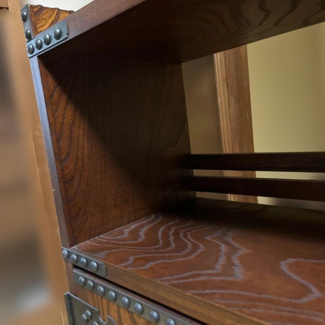 アンティーク高山家具式木製収納ローチェスト、テレビ台 伝統的な日本のデザイン