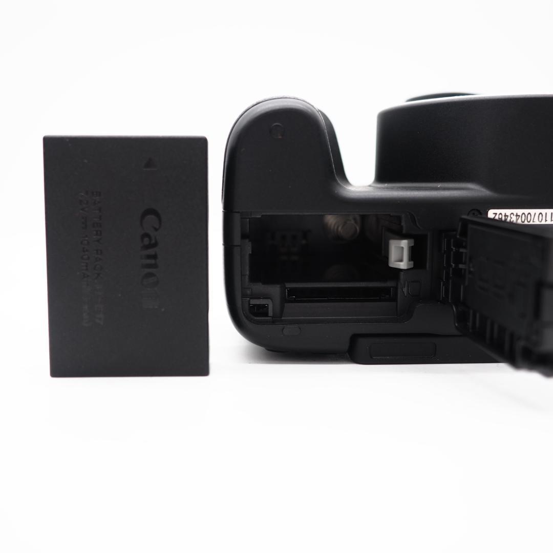 【ショット数5000回未満】Canon EOS KISS X10 ダブルレンズ