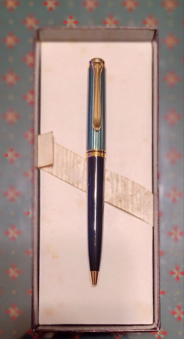 高級ボールペン　ペリカン　スーベレーン　K400　グリーンストライプ　替芯2本付