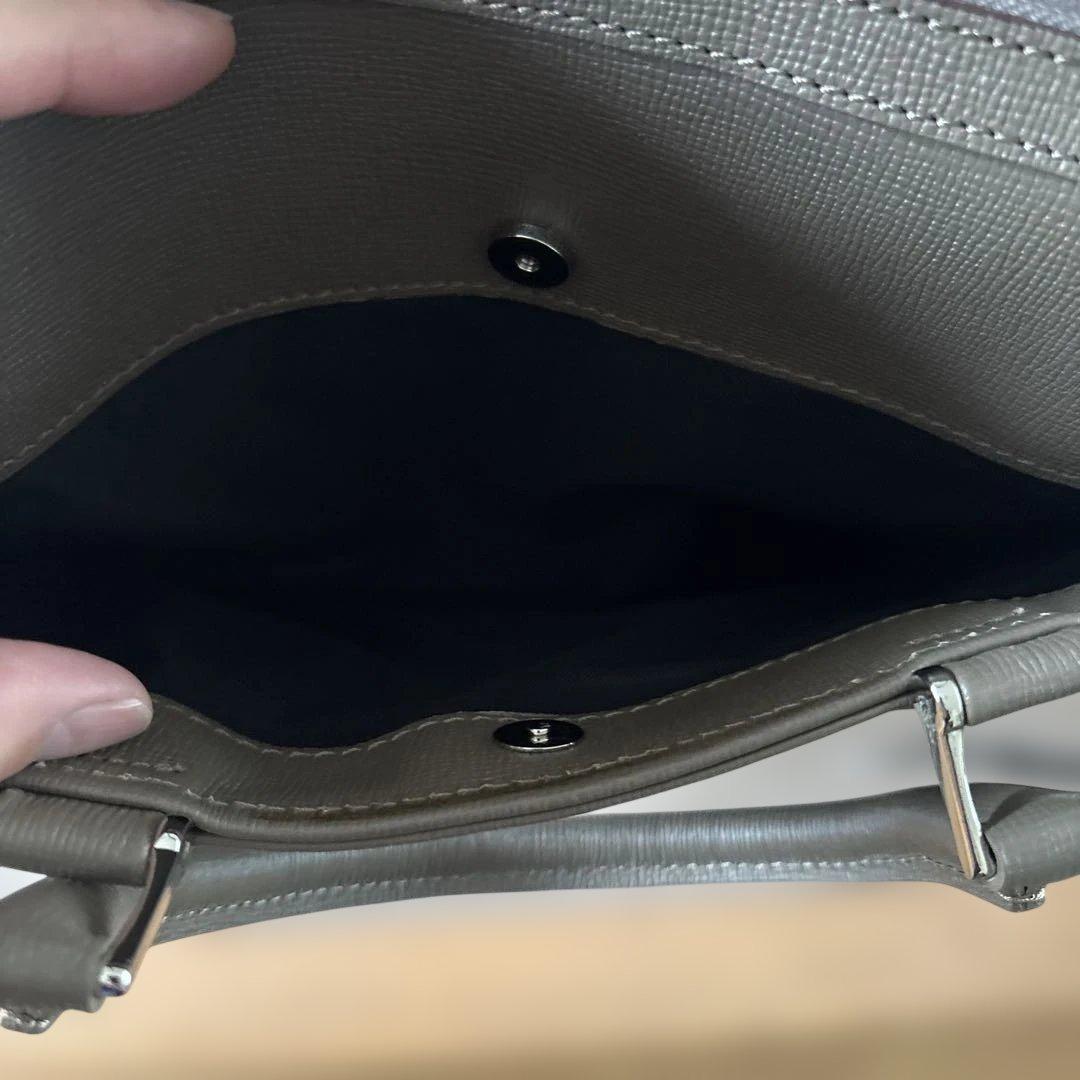 定期36,300円　タケオキクチ　レザーブリーフケース