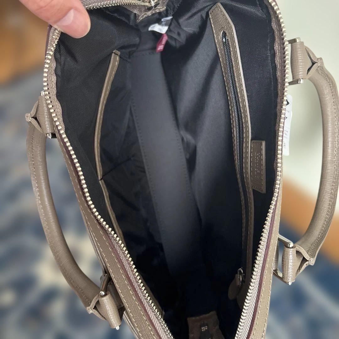 定期36,300円　タケオキクチ　レザーブリーフケース