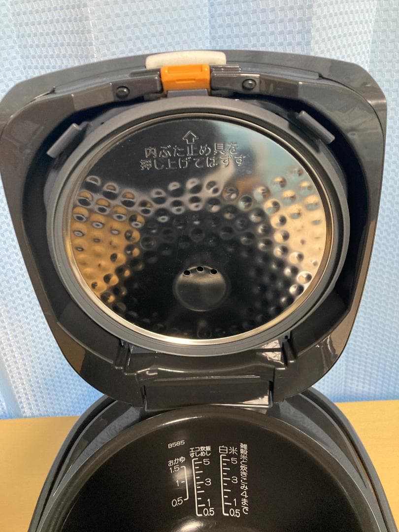 ★美品★２024年製象印 IH炊飯器 極め炊き NW-VP10E3 5.5合炊き