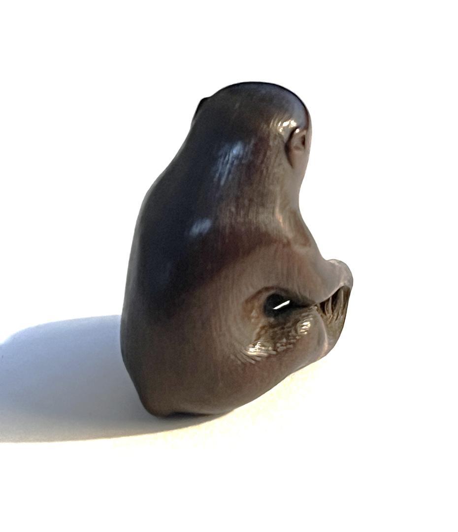 根付　猿　線刻銘「白龍」