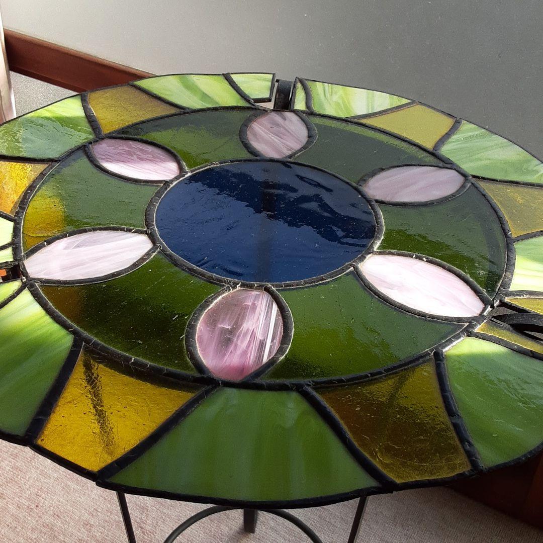 ステンドグラスのサイドテーブル