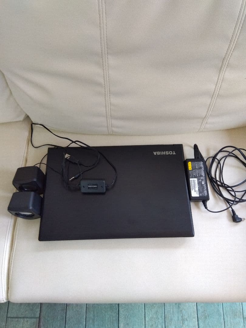 Toshiba B65/m 第8世代i5 メモリ8GB ストレ−ジ120GB新品