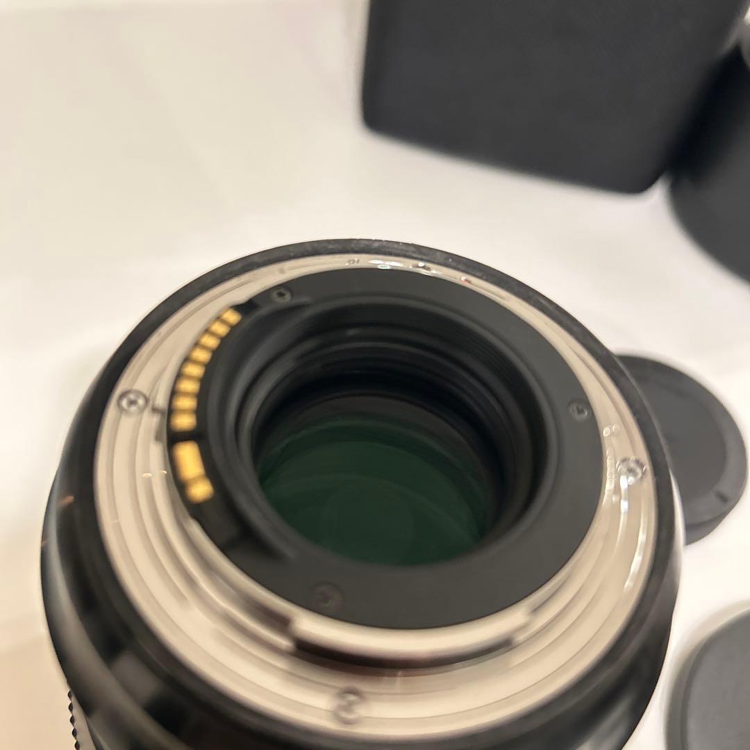 SGIMA 135mm F1.8 DG HSM | Art キャノンEFマウント