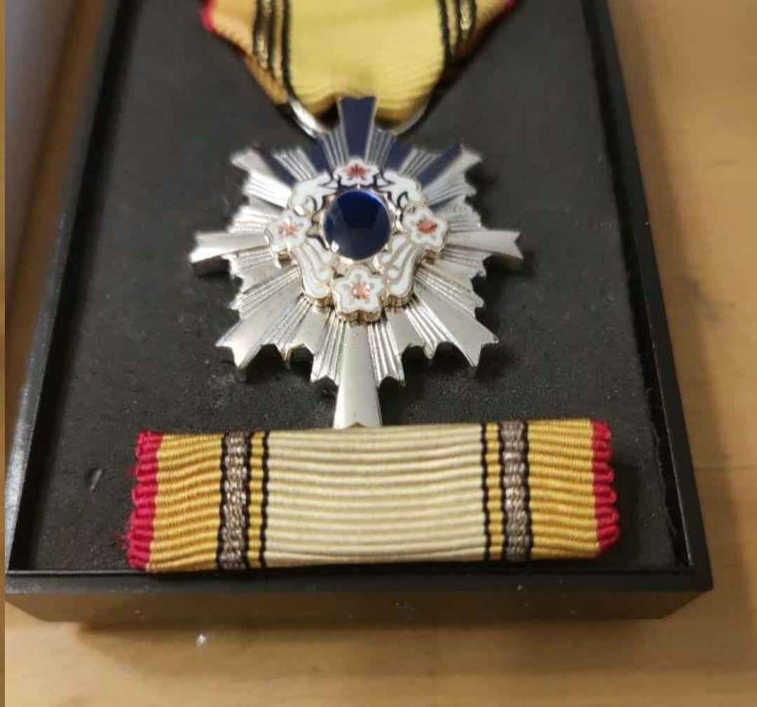 【激レア 極美品!】第三級 防衛功労章 5号賞詞 防衛記念章 新型 勲章 自衛隊