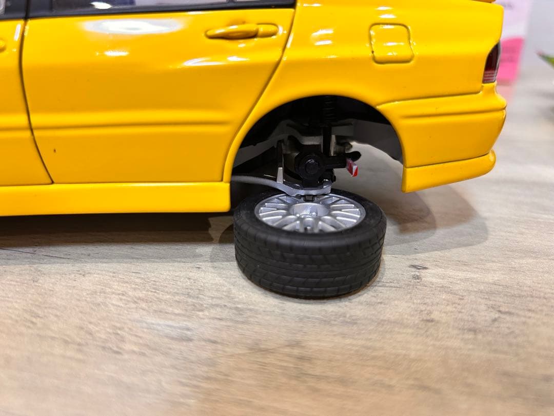 訳あり　オートアート　1/18 ランエボVII三菱 ランサーエボリューション