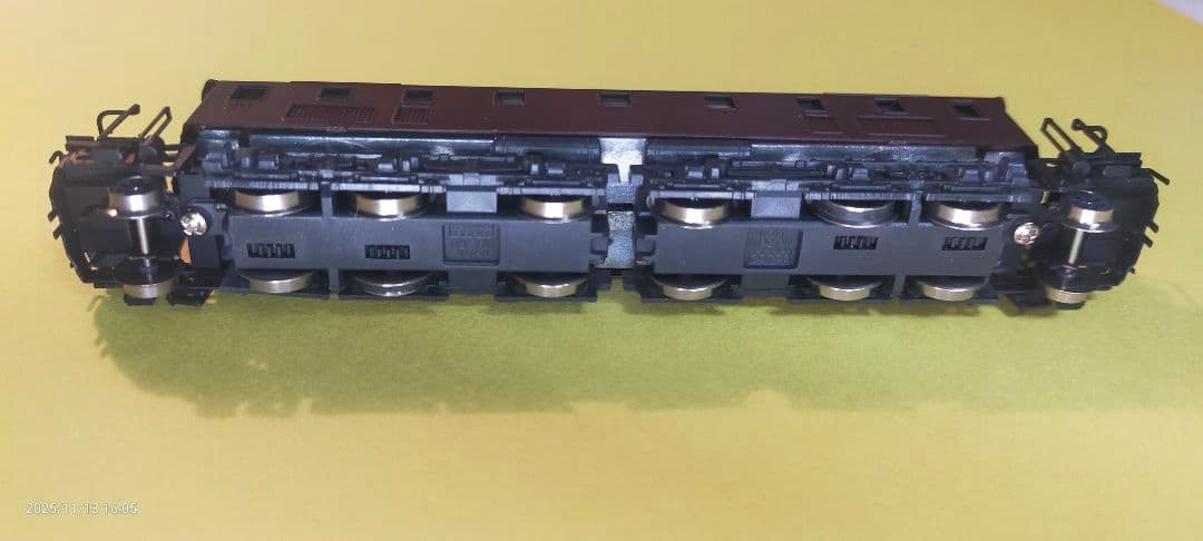 ワールド工芸製Ｎゲージ塗装済完成品　国鉄ＥＦ11型電機機関車　茶色