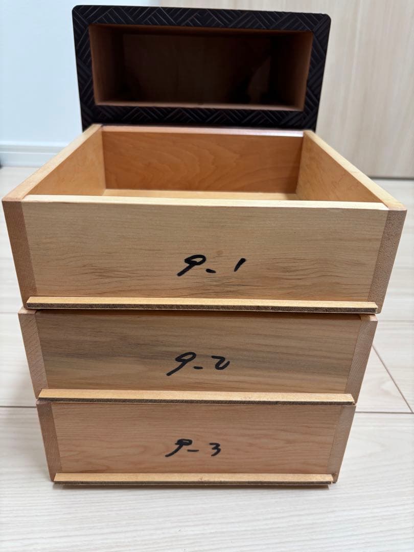 日光彫　小引き出し　牡丹　菖蒲　あやめ　工芸